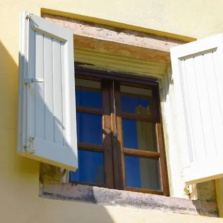 Вилла Secret Garden House - Private Garden With Pool